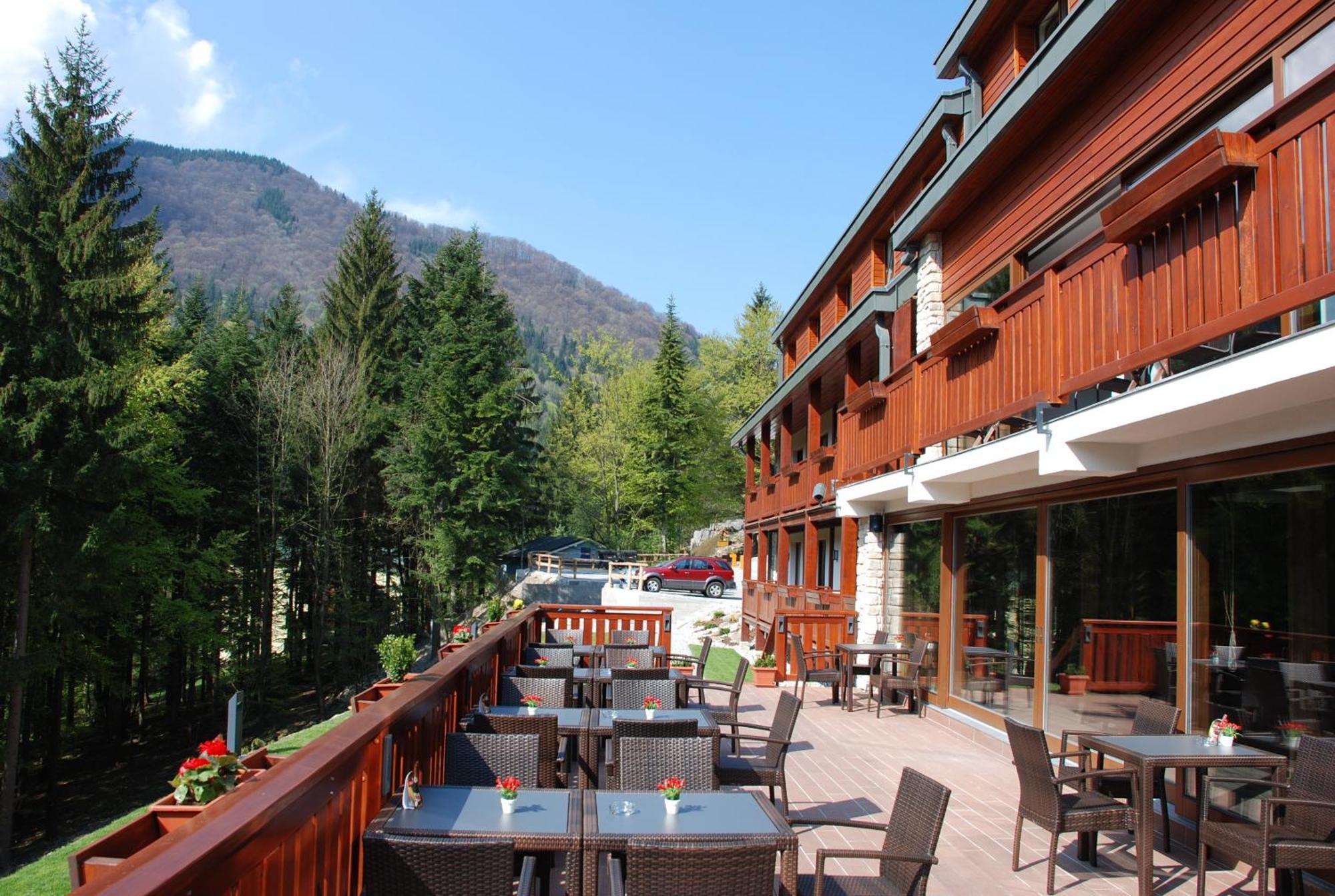 Hotel Rozsutec Terhely Kültér fotó